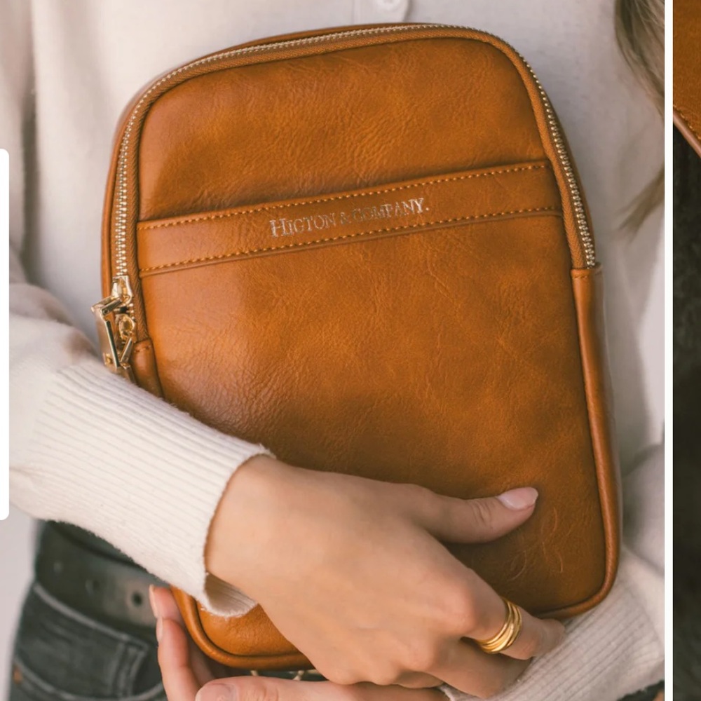 Like new Higton Market “Mini Mae” small diaper bag